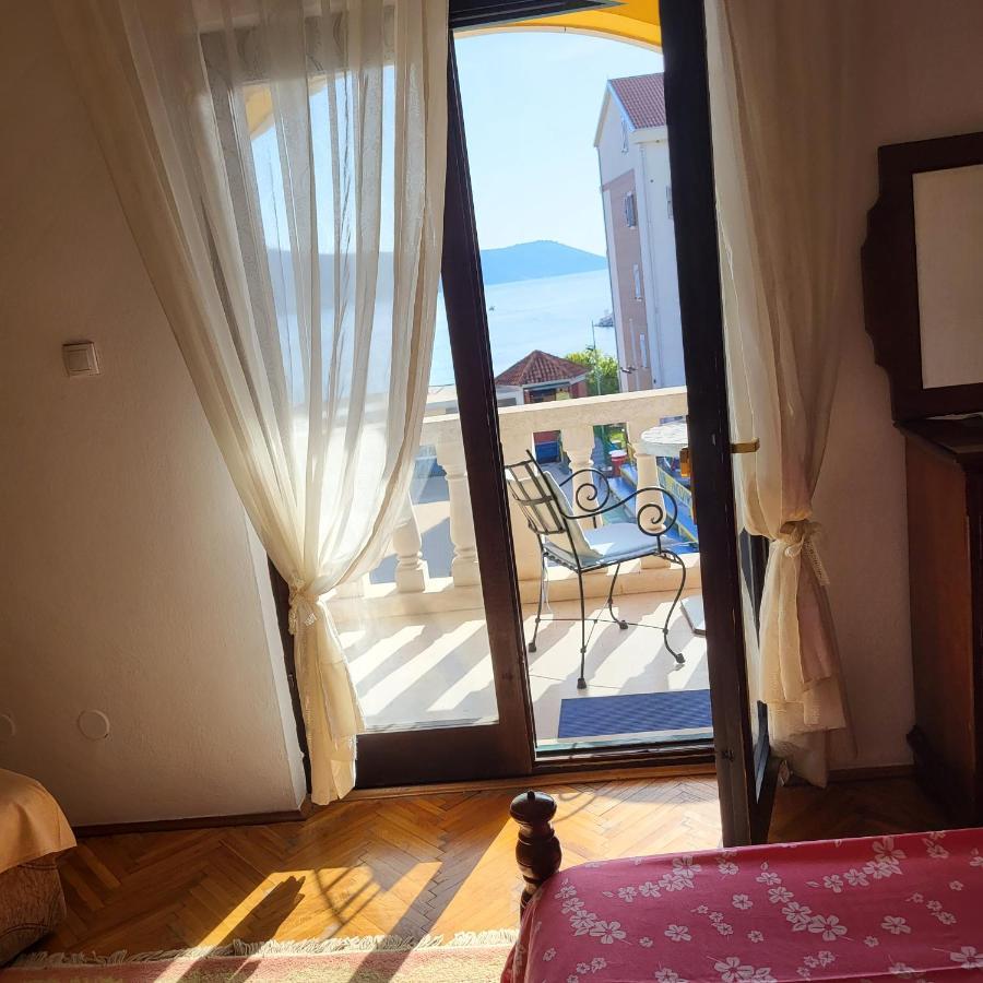 Studio Apartman Sa Pogledom Na More Meljine Kültér fotó
