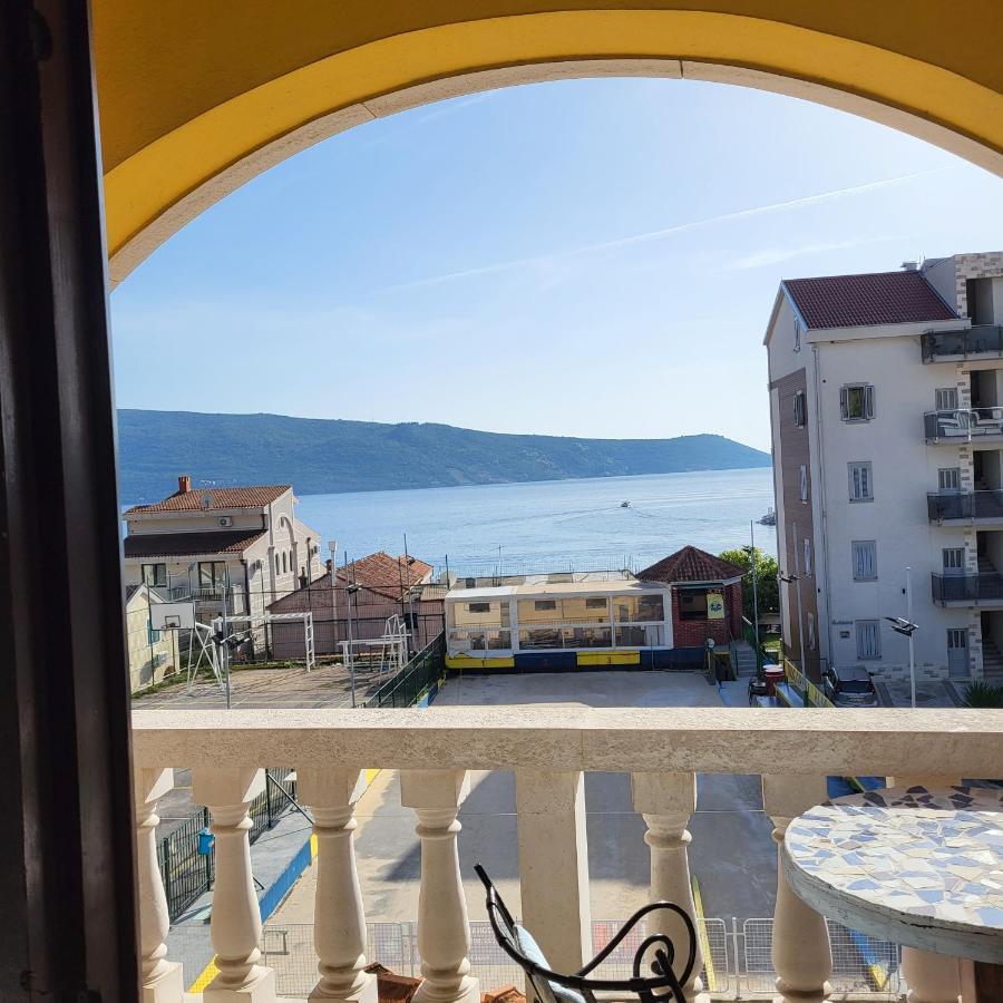 Studio Apartman Sa Pogledom Na More Meljine Kültér fotó